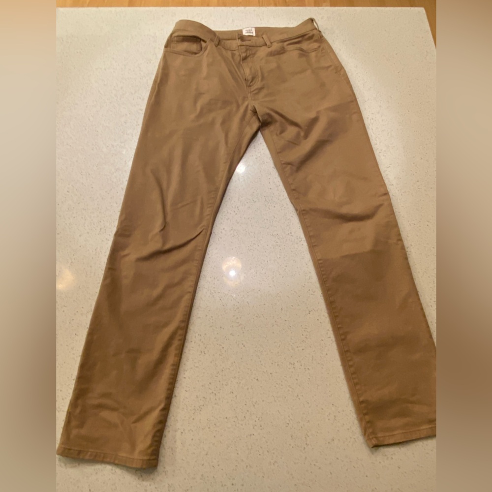 Classic Men's Khaki Chinos